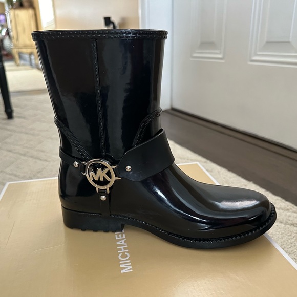 Michael Kor rain booties - Picture 6 of 12